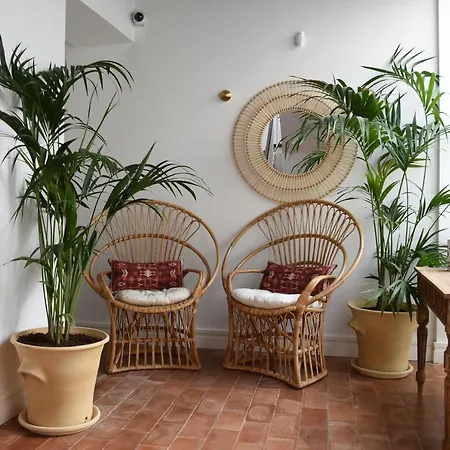 Casa Bailen アパート
